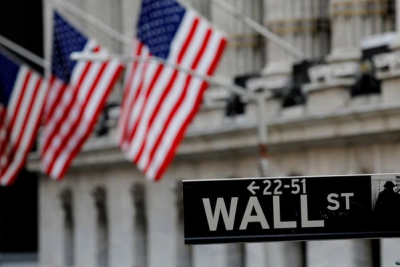 Phố Wall đang trong trạng thái hứng phấn khi Dow Jones lập kỷ lục mới.