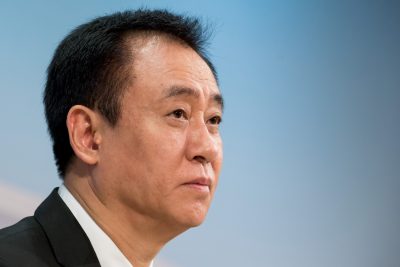 Tài sản ròng của Hui đã giảm hơn một nửa so với mức đỉnh năm ngoái.