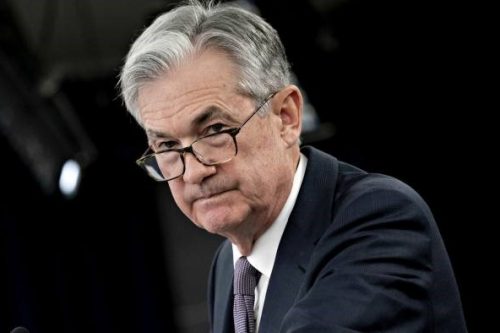 Chủ tịch Fed Jerome Powell và các quan chức khác đã gửi tín hiệu rằng họ sẽ bắt đầu thảo luận về việc giảm các biện pháp hỗ trợ nền kinh tế.