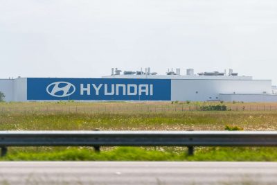 Hyundai đang sử dụng pin cho xe điện sản xuất bởi SK Innovation là LG Energy Solution