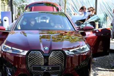 Doanh thu trên 1 ô tô của BMW, Audi và Mercedes-Benz tăng trung bình 25% so với năm 2019.