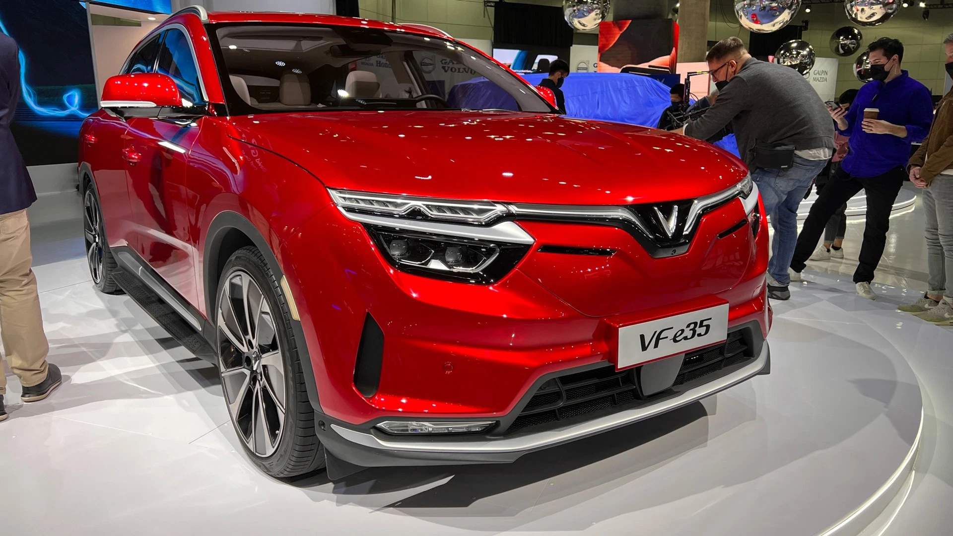 VinFast gia nhập thị trường Mỹ với các mẫu xe SUV điện.