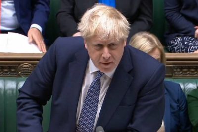 Thủ tướng Anh Boris Johnson đang đối mặt với lời kêu gọi từ chức từ một số thành viên Quốc hội.