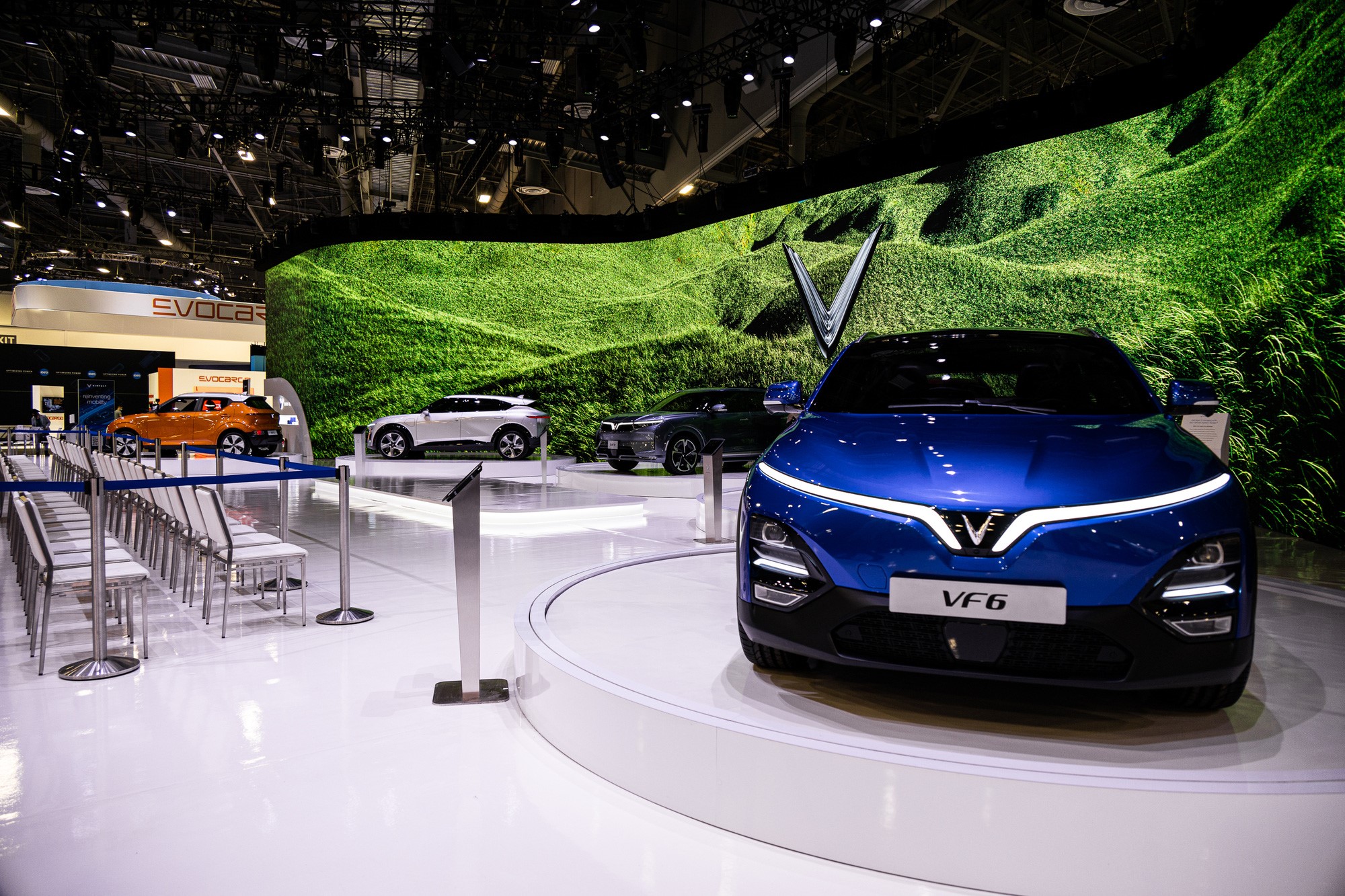 VinFast giới thiệu 5 mẫu xe điện tại CES 2022.
