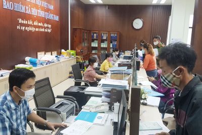 Cứ 2 người mới tham gia đóng BHXH thì có 1 người chọn rút BHXH một lần.