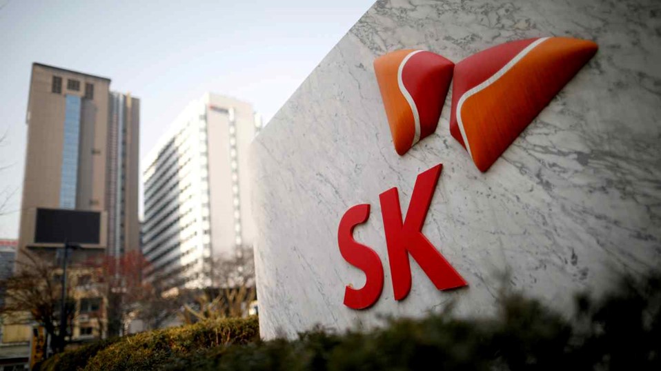 SK lần đầu tiên vượt qua Hyundai, với giá trị tài sản 292 nghìn tỷ won (230 tỷ USD) – tăng 22% so với năm trước.