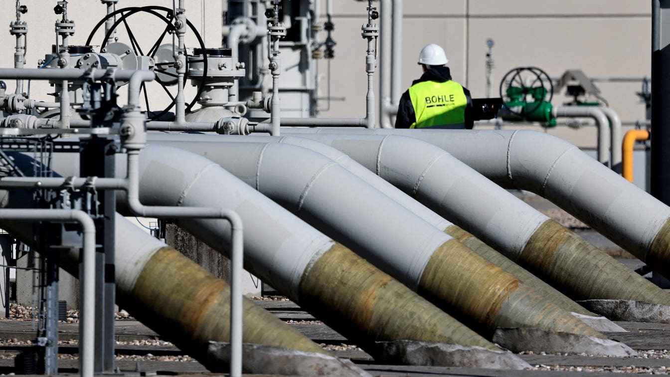 Gazprom đổ lỗi cho các vấn đề về tuabin về việc cắt giảm thêm dòng chảy khí đốt qua đường ống Nord Stream.