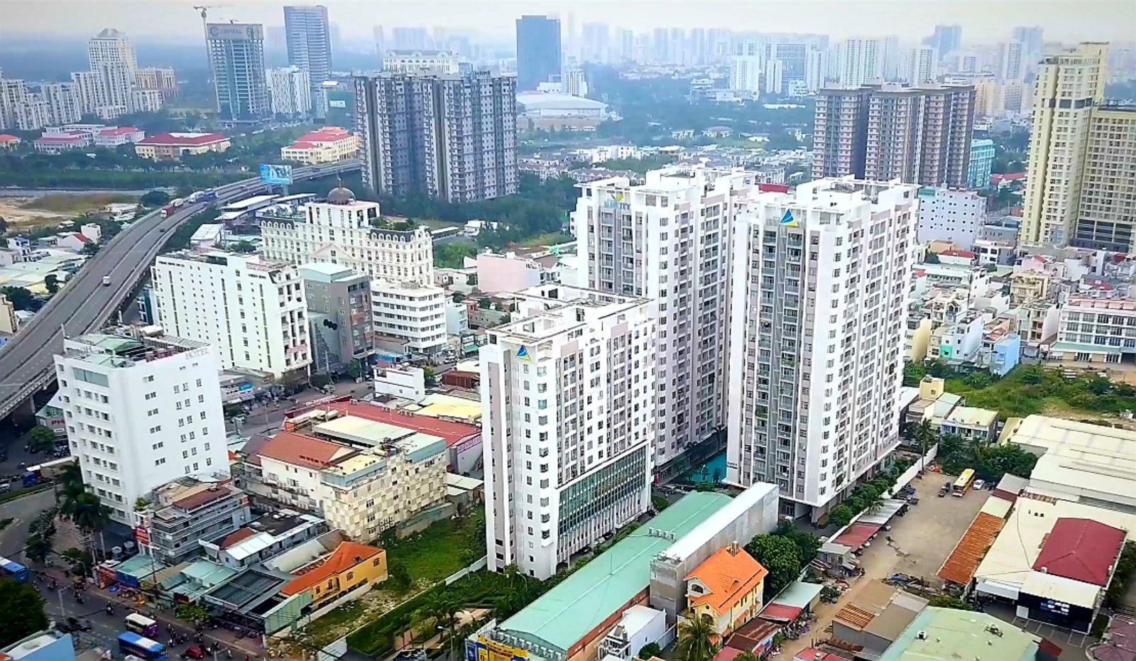 Giống như người Trung Quốc, người Việt Nam rất ưa chuộng kênh đầu tư bất động sản.