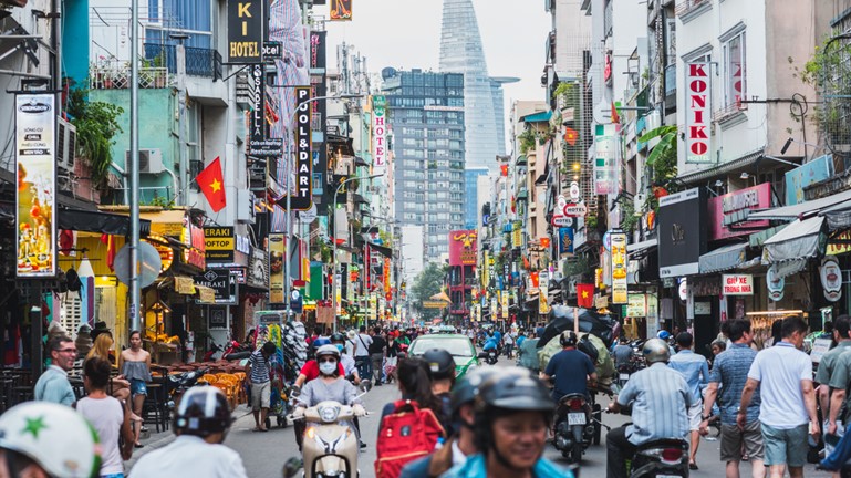 Thị trường Việt Nam có một số yếu tố được cho là tương đồng với Trung Quốc.