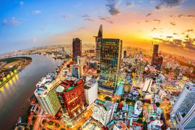 Kinh tế Việt Nam tăng trưởng mạnh trong ba thập kỷ gần đây.