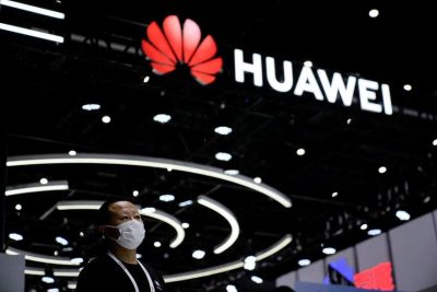 Năm 2019, Mỹ cấm xuất khẩu cho Huawei các mặt hàng công nghệ tiên tiến bao gồm chip hỗ trợ 5G cho điện thoại.