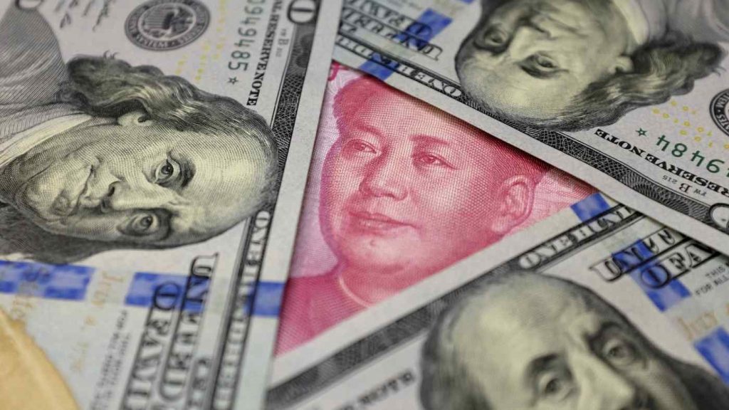 Lượng nắm giữ trái phiếu chính phủ Mỹ của Trung Quốc giảm 17% trong năm 2022 xuống còn 867 tỷ USD.