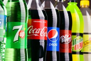 Bộ Tài chính cho rằng cần đánh thuế tiêu thụ đặc biệt với đồ uống có đường vì chúng là nguyên nhân chính gây thừa cân, béo phì.