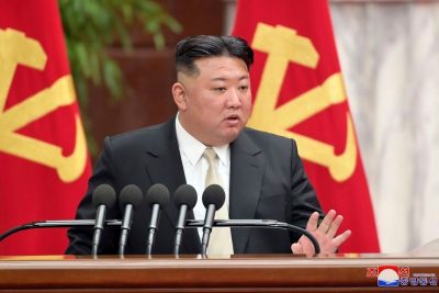 Nhà lãnh đạo Triều Tiên Kim Jong Un ra lệnh cho các quan chức giải quyết vấn đề nguồn cung lương thực.
