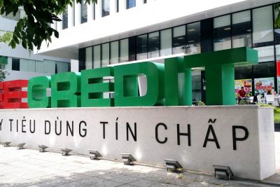 Sự hỗ trợ từ 2 ngân hàng mẹ giúp giảm thiểu một phần rủi ro thanh toán và thanh khoản của FE Credit.