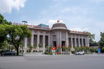 NHNN quyết định giảm lãi suất điều hành để hỗ trợ tăng trưởng kinh tế.
