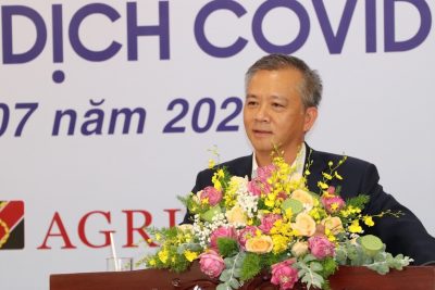 Ông Phan Đình Tuệ vừa thôi chức Phó Tổng giám đốc Sacombank.