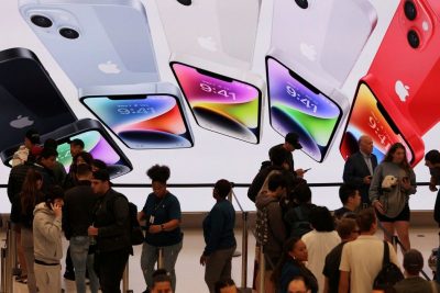 Động thái hướng người tiêu dùng đến các mẫu iPhone Pro mang lại kết quả phi thường cho Apple trong những năm gần đây.