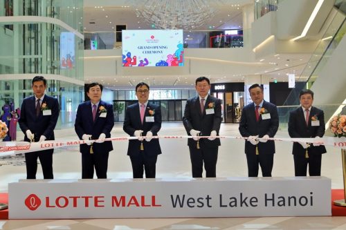 Lễ cắt băng khánh thành Lotte Mall West Lake Hà Nội ngày 22/9.