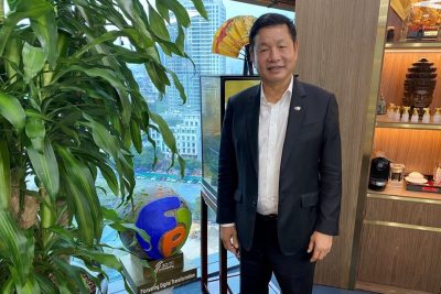 Ông Trương Gia Bình trong cuộc phỏng vấn với Reuters ở trụ sở công ty vào ngày 11/9. Ảnh: Reuters.