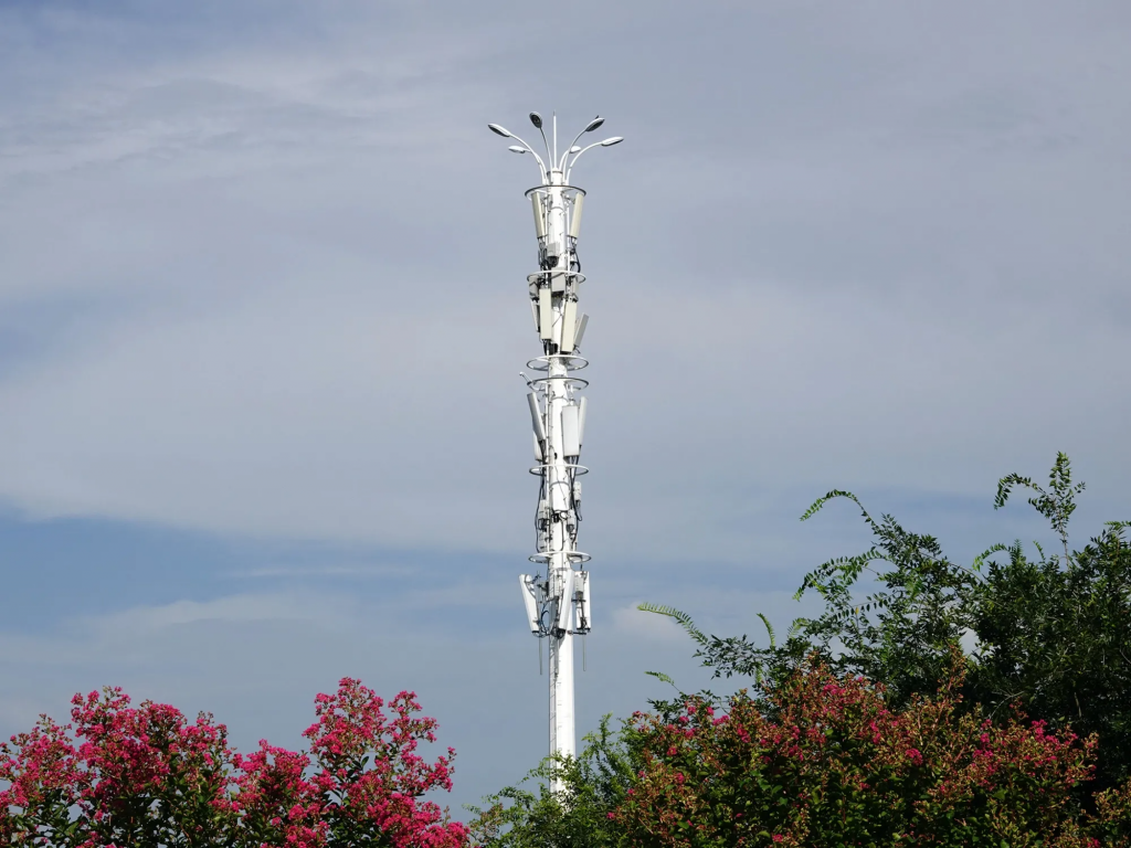 Một trạm 5G tại Nghi Xương, tỉnh Hồ Bắc, Trung Quốc. Ảnh: Costfoto/NurPhoto/Getty Images. Một trạm 5G tại Nghi Xương, tỉnh Hồ Bắc, Trung Quốc. Ảnh: Costfoto/NurPhoto/Getty Images.