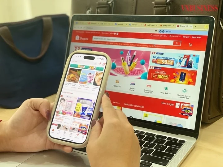Sàn thương mại điện tử liên tục tăng phí, người bán hàng lao đao. Ảnh minh hoạ: VTC News. Sàn thương mại điện tử liên tục tăng phí, người bán hàng lao đao. Ảnh minh hoạ: VTC News.